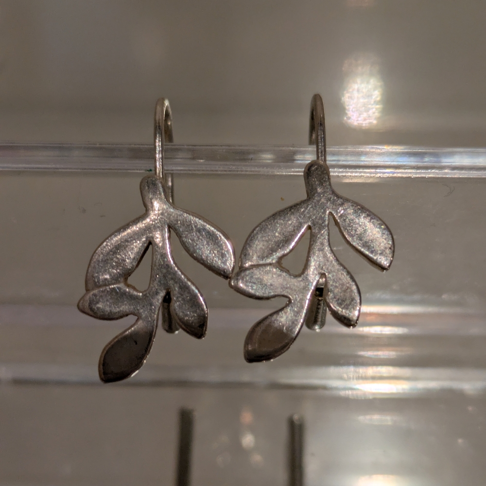 Elegant Silver Leaf Earrings